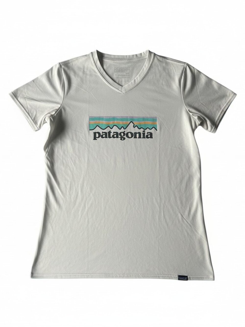 Patagonia Medium Performance V-Neck Logo Tee Dry Fit Activewear Top